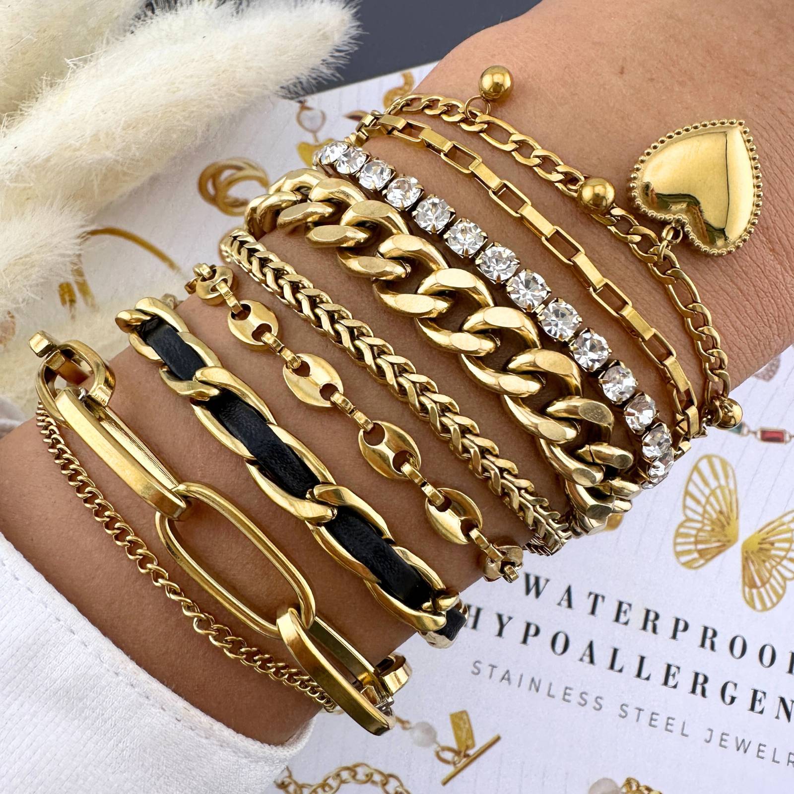 Two Hearts Double Chain Gold Bracelet - Image 2